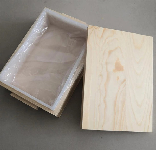 Rectangle wooden box with silicone mold and cover