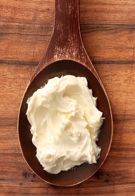 زبدة اللوز الحلوة الناعمة