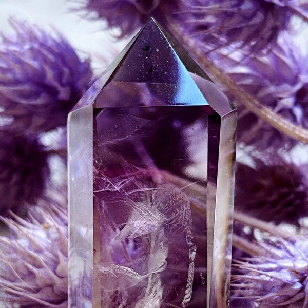 زيت عطري من كريستال الجمشت والعنبر